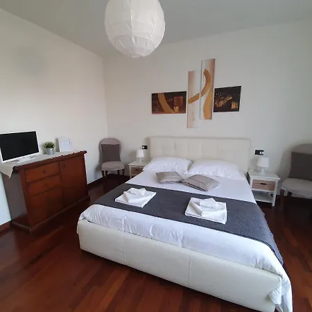 Corte Sv4 Bed & Breakfast Parma