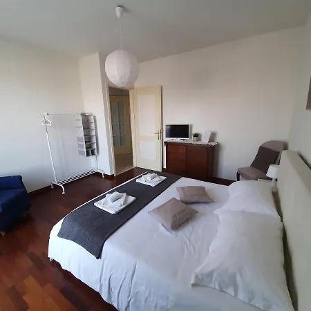 Corte Sv4 ベッド・アンド・ブレックファスト パルマ